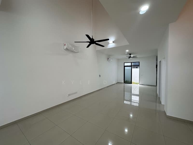 Cluster House for Rent in Iskandar Puteri (Nusajaya) (Johor) - Kyle Das - Living Room - PropertyGuru.com.my