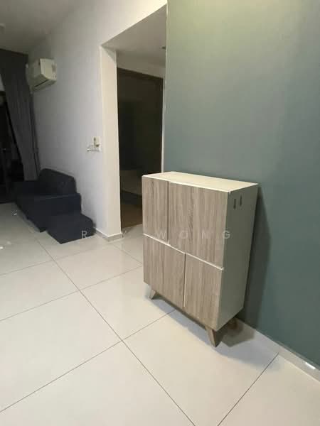 Kondominium untuk Disewa di Royal Strand @ Country Garden Danga Bay - Ray Wong - Living Room - PropertyGuru.com.my