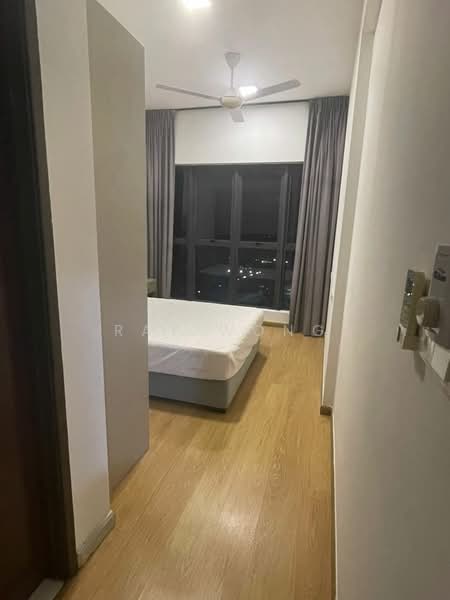 Kondominium untuk Disewa di Royal Strand @ Country Garden Danga Bay - Ray Wong - Bedroom - PropertyGuru.com.my