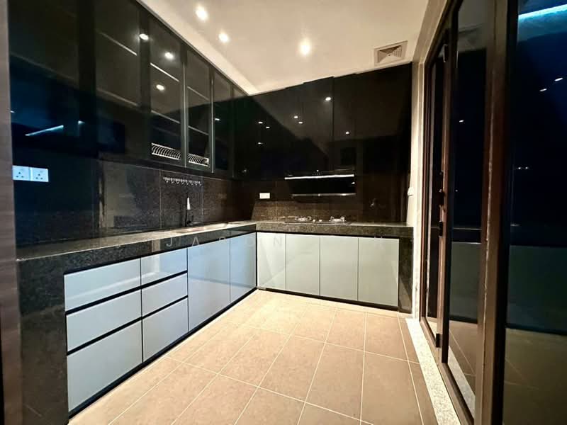 Cluster House for Sale in Taman Gaya (Ulu Tiram) - Jason Tan - Kitchen - PropertyGuru.com.my