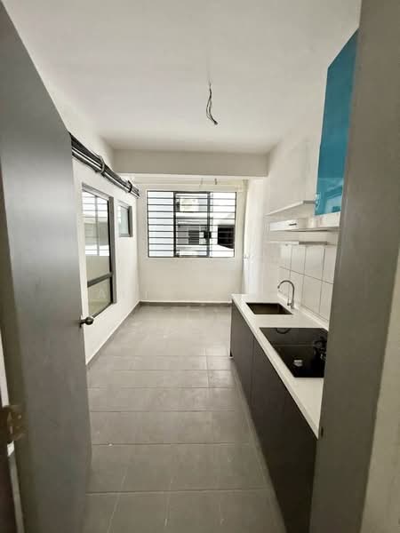 Servis Apartment untuk Dijual di E'Island Lake Haven - Alif Saad - Kitchen - PropertyGuru.com.my