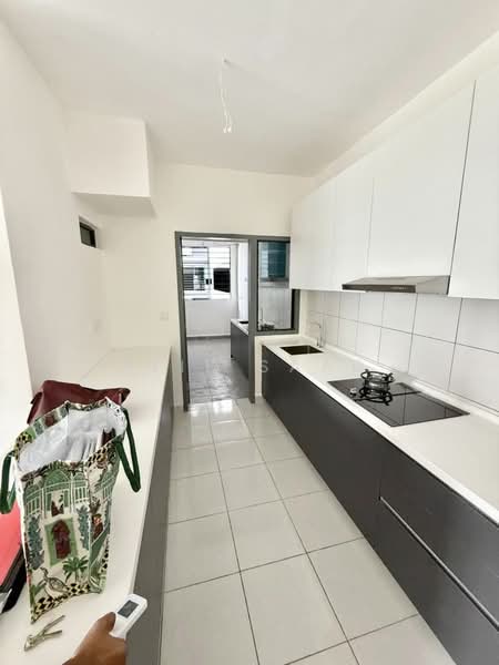 Servis Apartment untuk Dijual di E'Island Lake Haven - Alif Saad - Kitchen - PropertyGuru.com.my