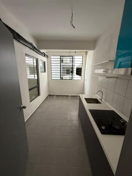 Servis Apartment untuk Dijual di E'Island Lake Haven - Alif Saad - Kitchen - PropertyGuru.com.my