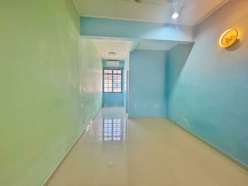 1.5-storey Terraced House for Sale in Bandar Putra (Kulai) - Karl Lim - Interior - PropertyGuru.com.my