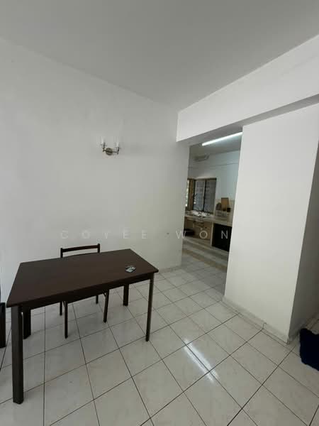 Kondominium untuk Dijual di Menara Menjalara - Coyee Wong - Dining Room - PropertyGuru.com.my