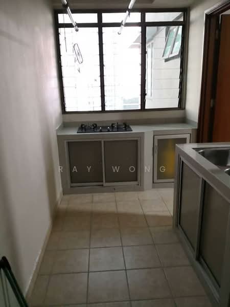 Pangsapuri untuk Disewa di Molek Pine 1 - Ray Wong - Kitchen - PropertyGuru.com.my