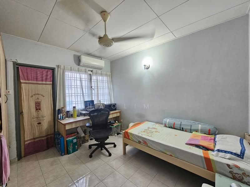 Rumah Teres 2 Tingkat untuk Dijual di Taman Seri Taming (Cheras) - ChaoLim . - Bedroom - PropertyGuru.com.my