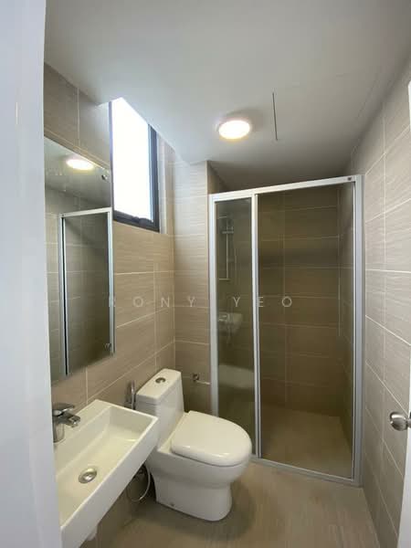 Servis Apartment untuk Dijual di Serviced Residence @ Fera Residence @ The Quartz WM - Rony Yeo - Bathroom - PropertyGuru.com.my