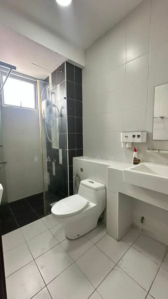 Service Residence for Rent at D'Ambience Residences (Pangsapuri Ikatan Flora) - Ray Wong - Bathroom - PropertyGuru.com.my