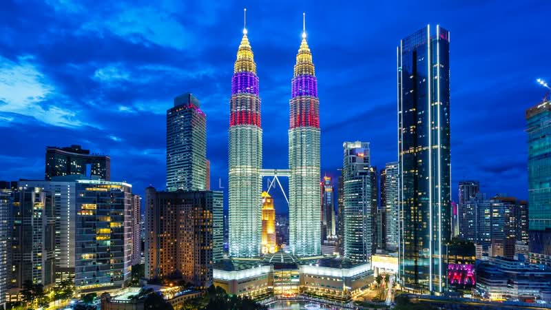 Pejabat untuk Dijual di KLCC (KL City Centre) - Lyn . - Exterior - PropertyGuru.com.my