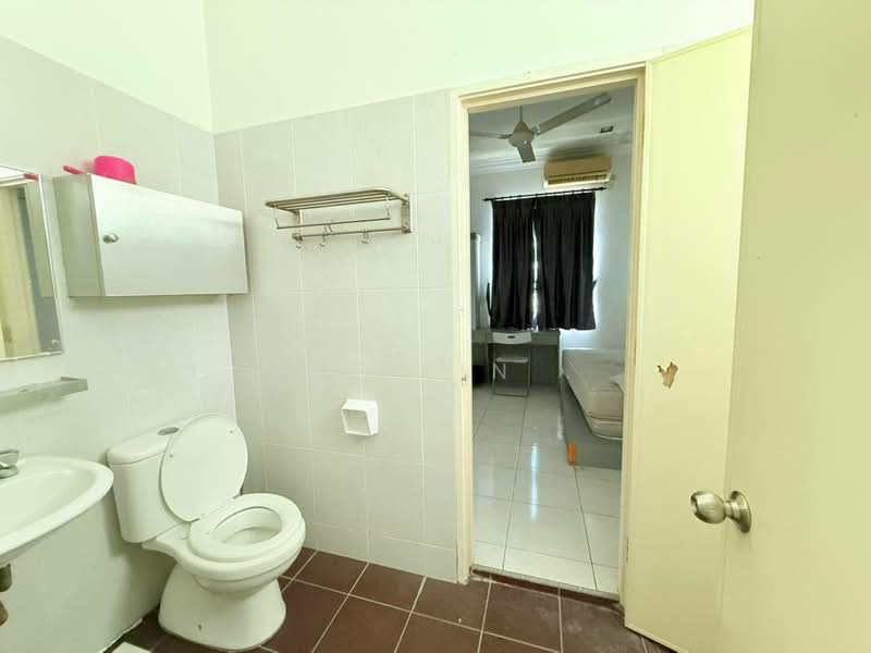 Terraced House for Sale in Skudai (Johor) - See Yin . - Bathroom - PropertyGuru.com.my