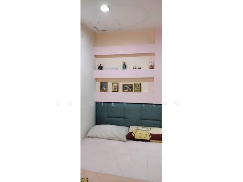 2-storey Terraced House for Rent in Taman Bukit Serdang (Seri Kembangan) - Volster Leng - Bedroom - PropertyGuru.com.my