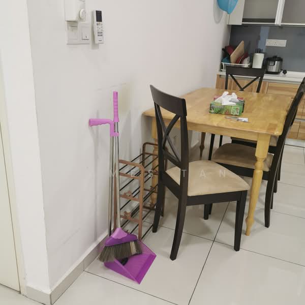 Service Residence for Rent at Avenue D'Vogue - James Tan - Dining Room - PropertyGuru.com.my