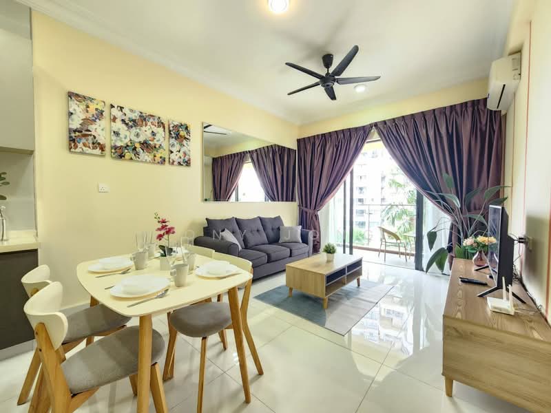 Kondominium untuk Disewa di Bay Point @ Country Garden Danga Bay - Jony Jong - Living Room - PropertyGuru.com.my