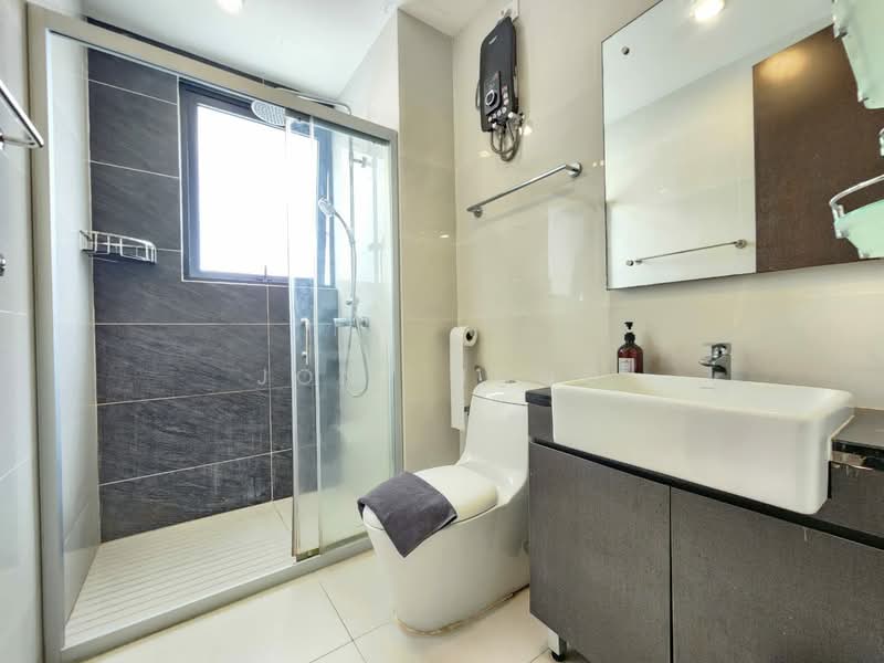 Kondominium untuk Disewa di Bay Point @ Country Garden Danga Bay - Jony Jong - Bathroom - PropertyGuru.com.my