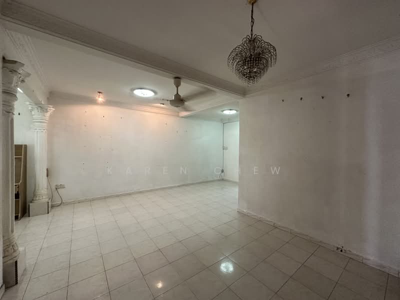 Rumah Teres 2 Tingkat untuk Dijual di Island Glades (Jelutong) - Karen Chew - Living Room - PropertyGuru.com.my