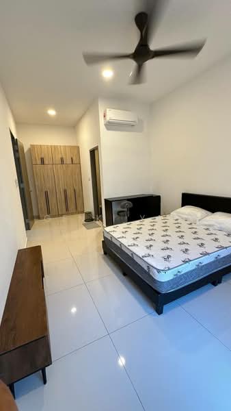 Cluster House for Rent in Austin Crest (Johor Bahru) - Genki Yap - Bedroom - PropertyGuru.com.my