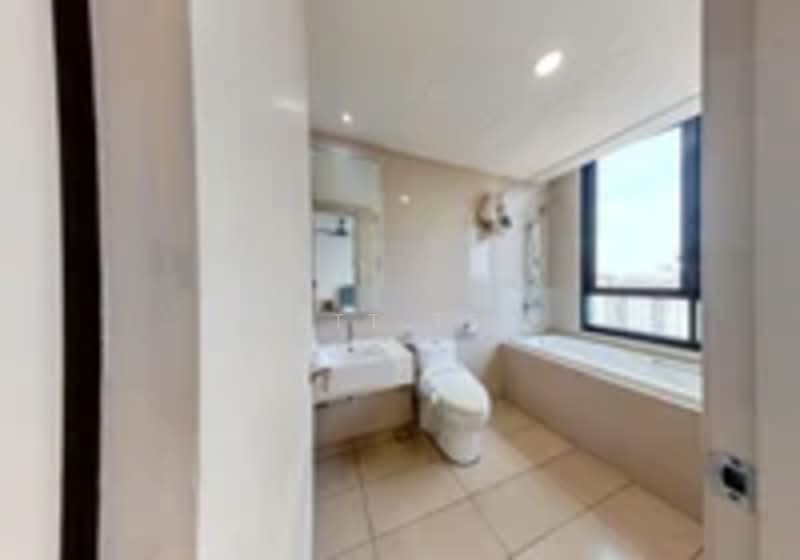 Servis Apartment untuk Disewa di KL Gateway Residences - Matt Tew - Bathroom - PropertyGuru.com.my