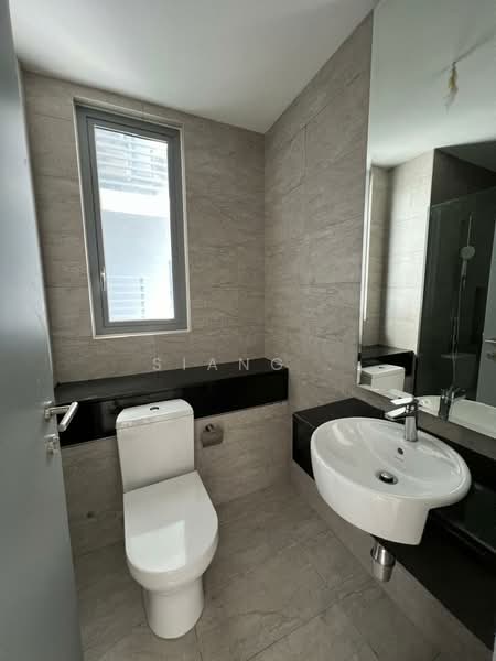 Kondominium untuk Dijual di Triuni Residences - Siang . - Bathroom - PropertyGuru.com.my