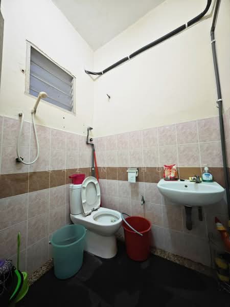 Rumah Teres 2-Tingkat untuk Dijual di Pengkalan Pegoh (Ipoh) - Qazin Khoo - Bathroom - PropertyGuru.com.my