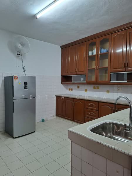 2-storey Terraced House for Rent in Kelana Jaya (Petaling Jaya) - Teresa Chow - Kitchen - PropertyGuru.com.my