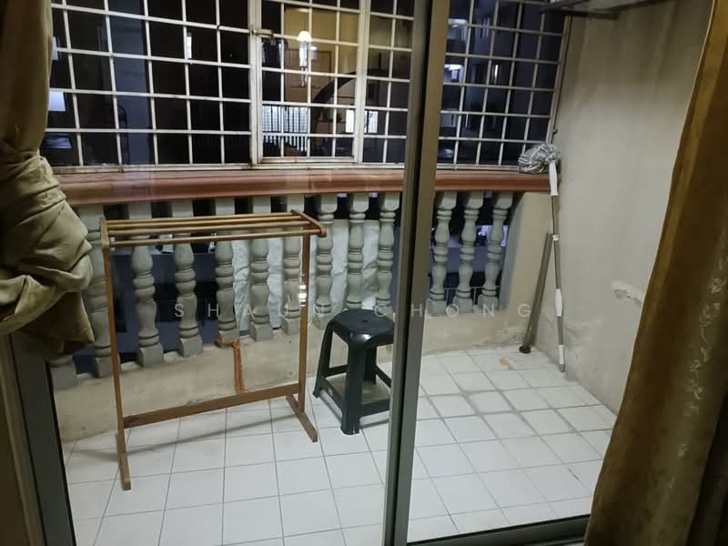 Pangsapuri untuk Disewa di Sri Ria Apartments - Shaun Chong - Balcony - PropertyGuru.com.my
