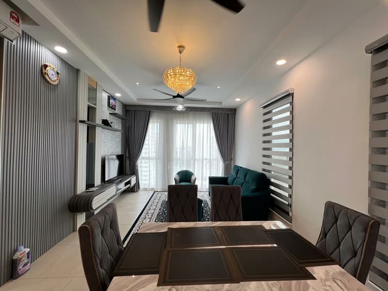 Kondominium untuk Dijual di Triuni Residences - Siang . - Living Room - PropertyGuru.com.my