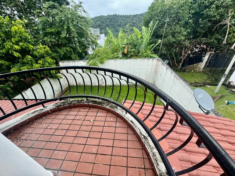 Semi-Detached House for Sale in Bukit Antarabangsa (Ulu Kelang) - Adi Mohamad - Exterior - PropertyGuru.com.my