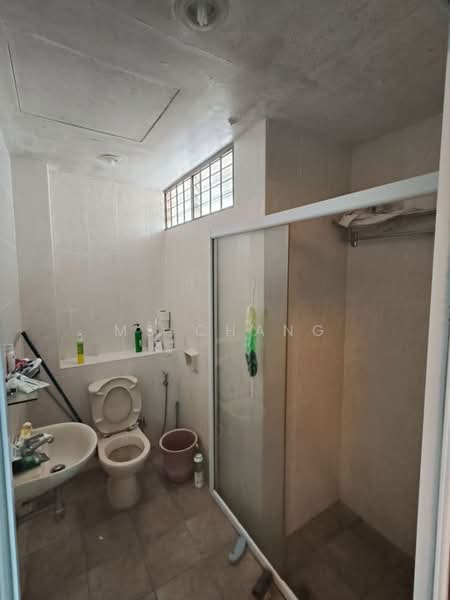 2-storey Terraced House for Sale in Sungai Ara (Penang) - Ms Chang - Bathroom - PropertyGuru.com.my