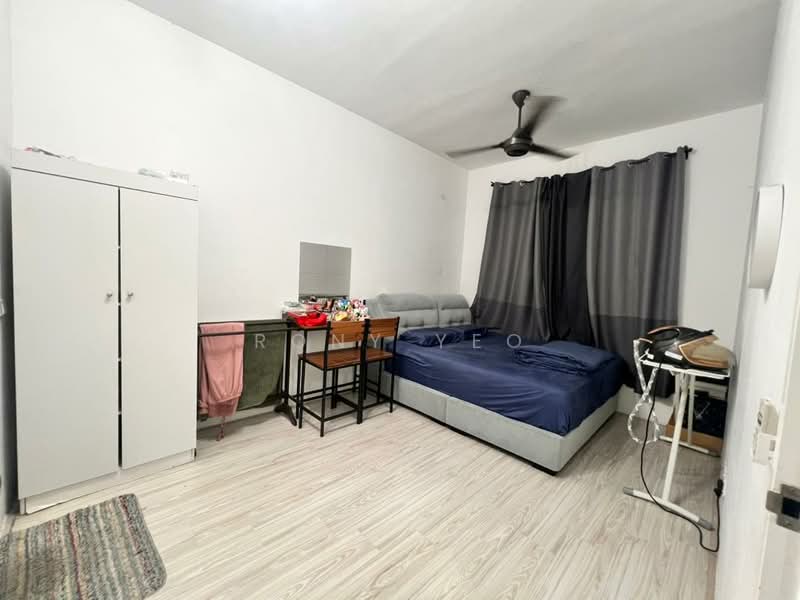 Servis Apartment untuk Dijual di Serviced Residence @ Fera Residence @ The Quartz WM - Rony Yeo - Bedroom - PropertyGuru.com.my