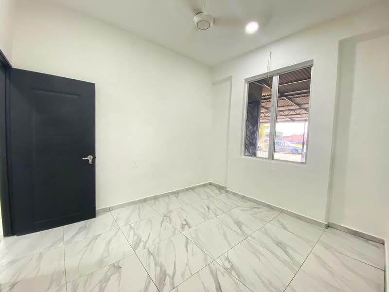 Rumah Teres 1 Tingkat untuk Dijual di Taman Meru Indah (Kapar) - Ziana Najib - Interior Taman Desa Meru Indah - PropertyGuru.com.my