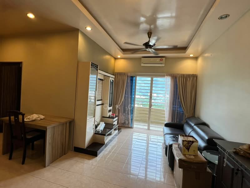 Pangsapuri untuk Dijual di Sri Kristal - Hong . - Living Room - PropertyGuru.com.my