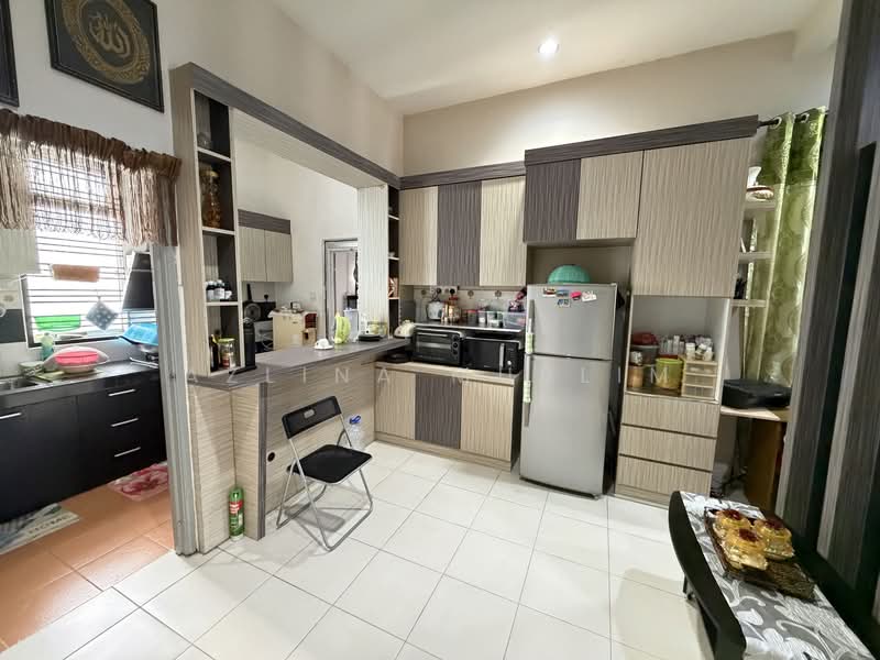 1-storey Terraced House for Sale in Taman Daya (Johor Bahru) - Azlina Muslim - PropertyGuru.com.my