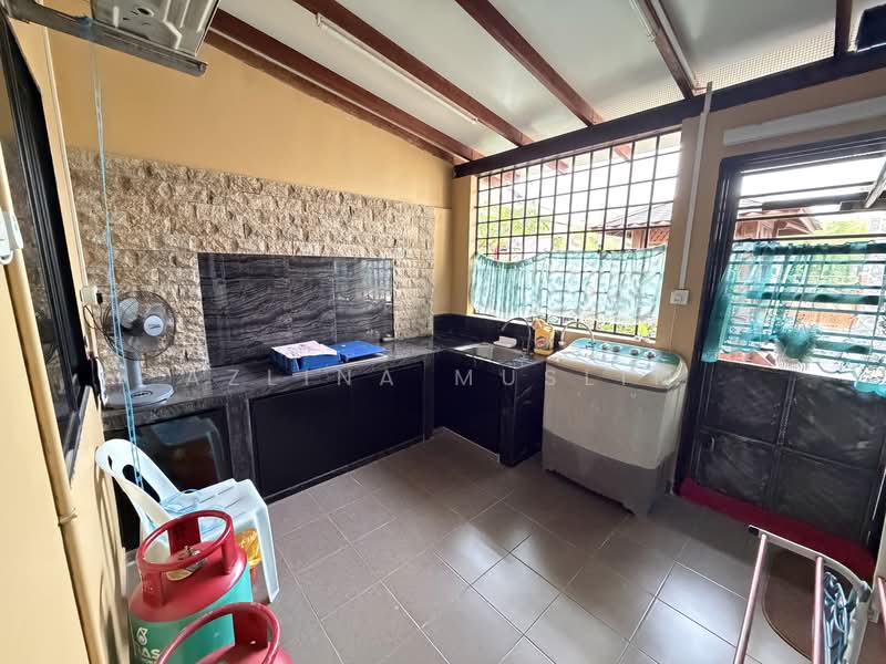 1-storey Terraced House for Sale in Taman Daya (Johor Bahru) - Azlina Muslim - PropertyGuru.com.my