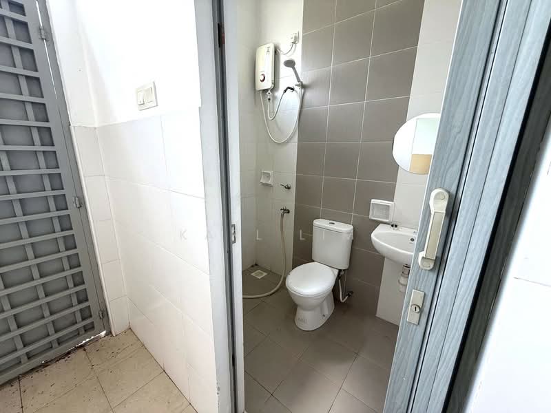 Rumah Teres 2 Tingkat untuk Dijual di Nusa Sentral (Iskandar Puteri (Nusajaya)) - Karl Lim - Bathroom - PropertyGuru.com.my