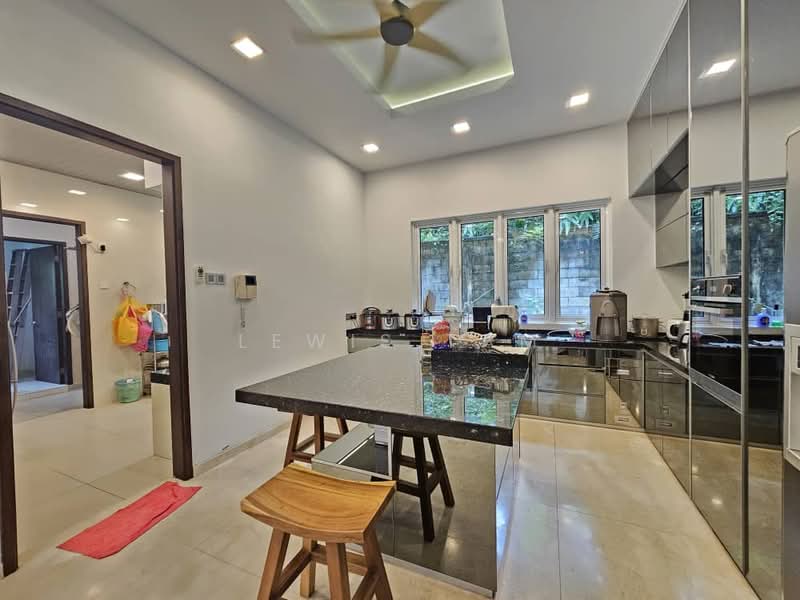 Bungalow for Sale in Taman Equine (Seri Kembangan) - Lewis Tam - Kitchen - PropertyGuru.com.my