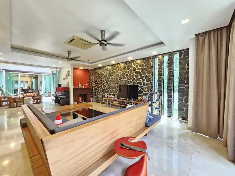 Bungalow for Sale in Taman Equine (Seri Kembangan) - Lewis Tam - PropertyGuru.com.my
