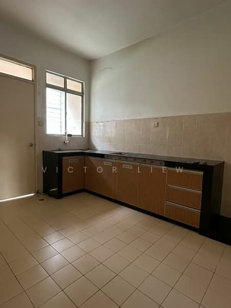 2-storey Terraced House for Sale in Kota Damansara (Selangor) - Victor Liew - Kitchen - PropertyGuru.com.my