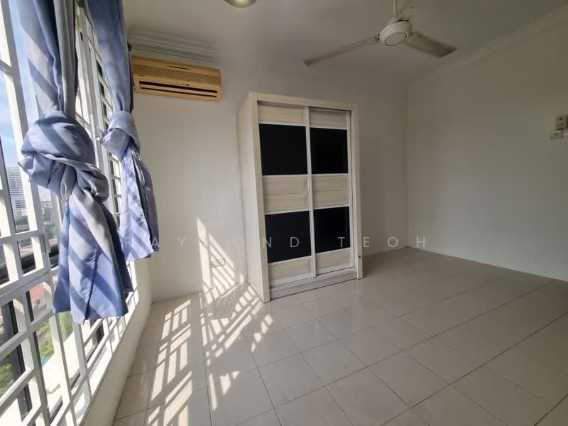 Condominium for Sale at Serina Bay - Raymond Teoh - Bedroom - PropertyGuru.com.my