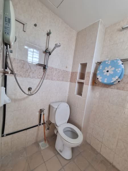 Condominium for Sale at Serina Bay - Raymond Teoh - Bathroom - PropertyGuru.com.my