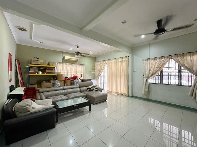 2-storey Terraced House for Sale in Ayer Keroh (Melaka) - Tim Piong - Living Room - PropertyGuru.com.my