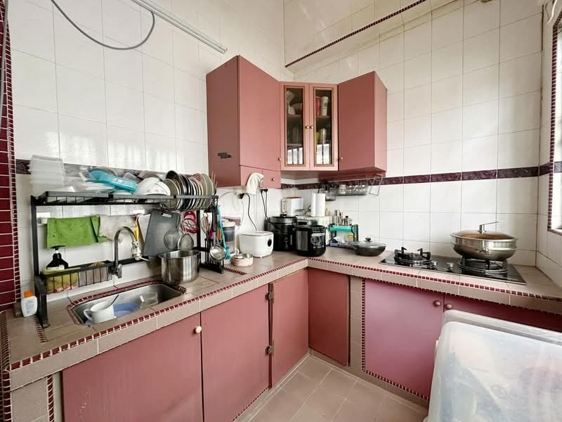 2-storey Terraced House for Sale in Ayer Keroh (Melaka) - Tim Piong - Kitchen - PropertyGuru.com.my