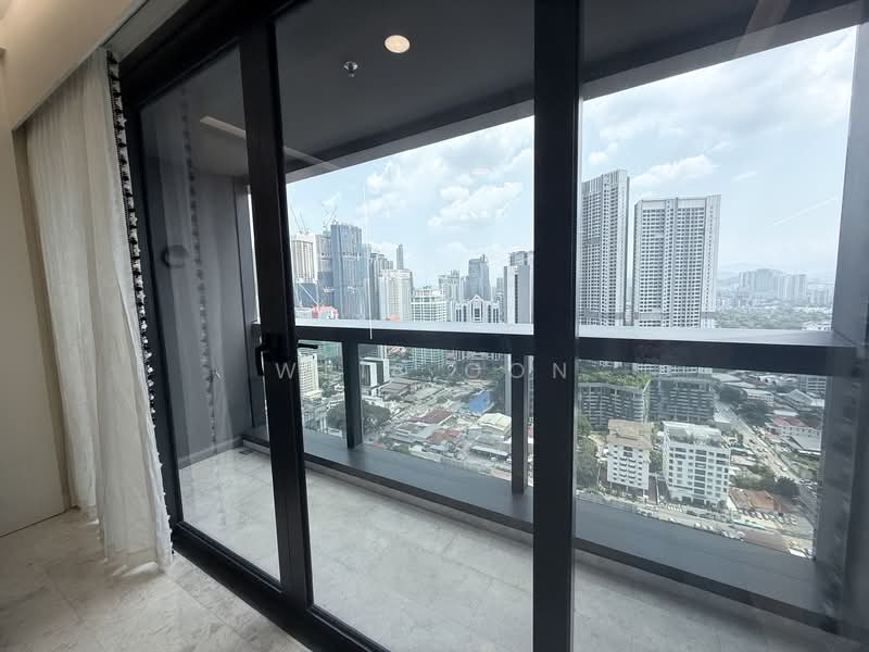 Servis Apartment untuk Disewa di TRX Residences - Weis Oon - Balcony - PropertyGuru.com.my