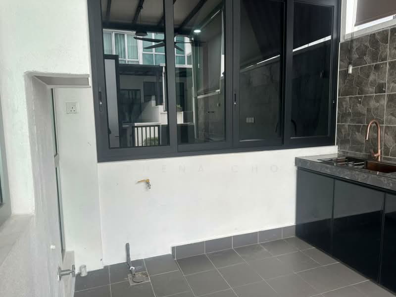 2-storey Terraced House for Rent in Beranang (Selangor) - Athena Cho - Kitchen - PropertyGuru.com.my