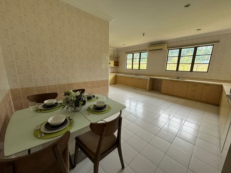 Bungalow for Rent in Putrajaya (Putrajaya) - Hamizah . - Kitchen - PropertyGuru.com.my