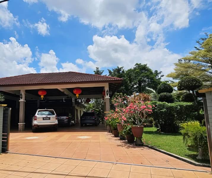 Bungalow for Sale in Country Heights (Kajang) - Lewis Tam - PropertyGuru.com.my
