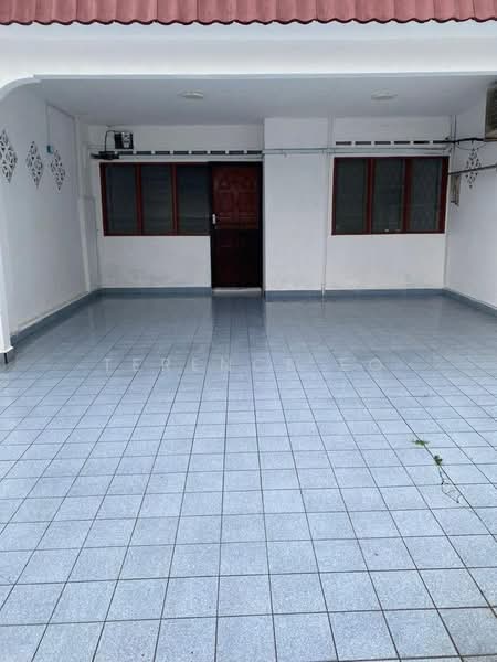 Rumah Teres 1 Tingkat untuk Disewa di Johor Bahru (Johor) - Terence Eo - Entrance - PropertyGuru.com.my