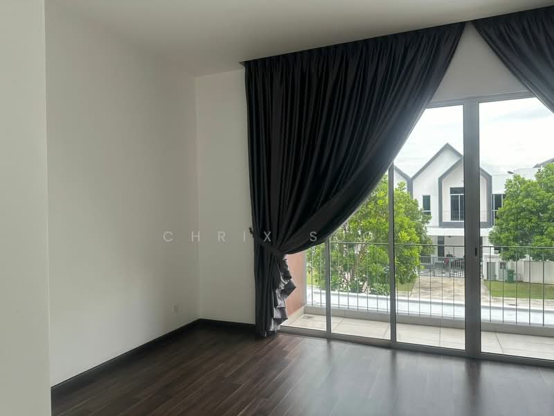 2-storey Terraced House for Rent in Beranang (Selangor) - Chrix Soo - Balcony - PropertyGuru.com.my