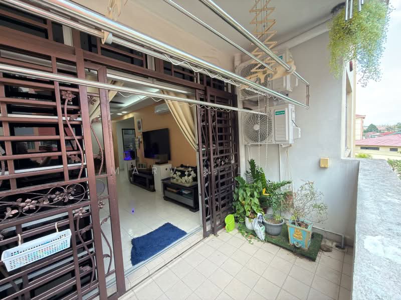 Rumah Flat untuk Dijual di Taman Nusa Bestari - Marvin Lim - Living Room - PropertyGuru.com.my