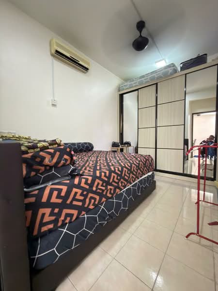 Rumah Flat untuk Dijual di Taman Nusa Bestari - Marvin Lim - Bedroom - PropertyGuru.com.my